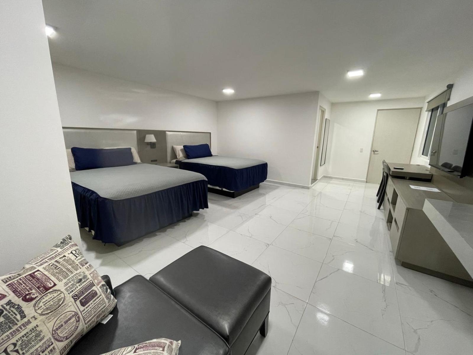 Guest House Stone Wall Residences كانكون المظهر الخارجي الصورة