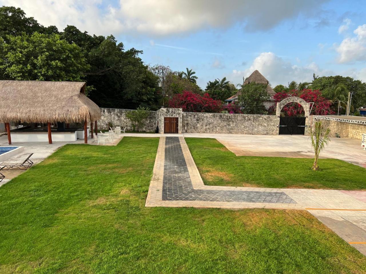 Guest House Stone Wall Residences كانكون المظهر الخارجي الصورة
